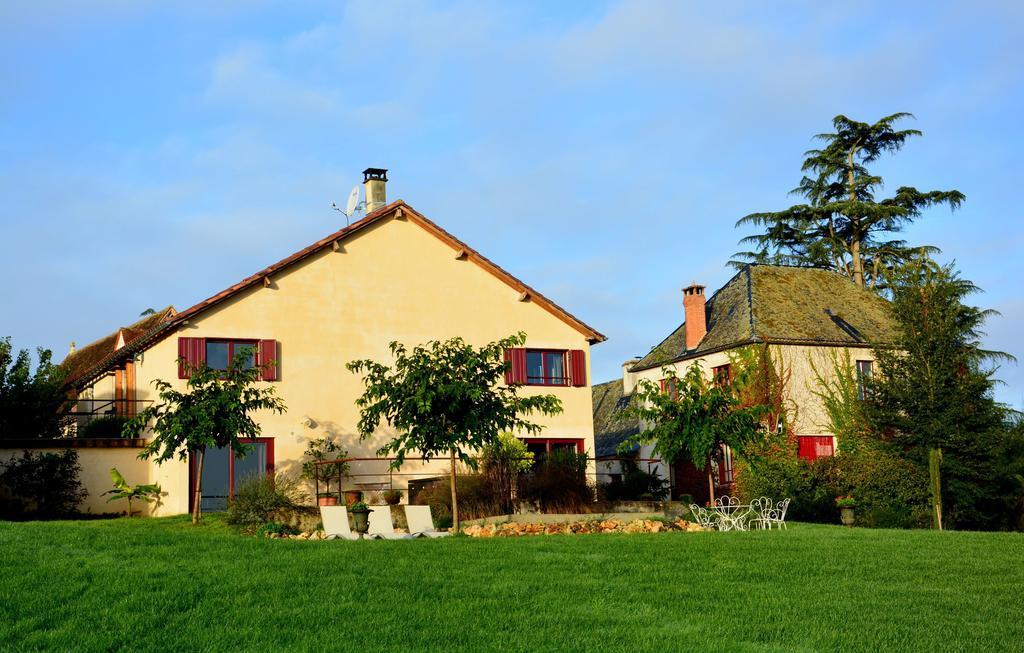 Domaine Des Ormeaux Villa Ajat Exterior photo